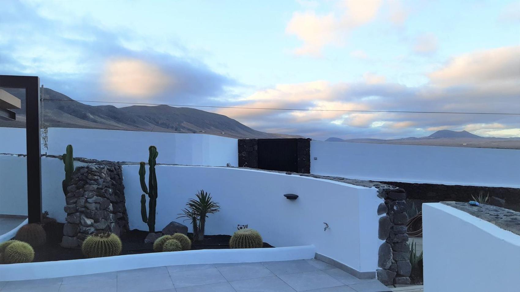 Villa La Belle Vie Famara Exterior foto